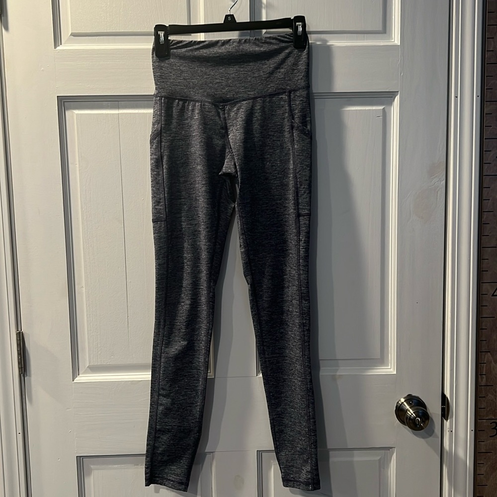 135. Champion Leggings Size Small